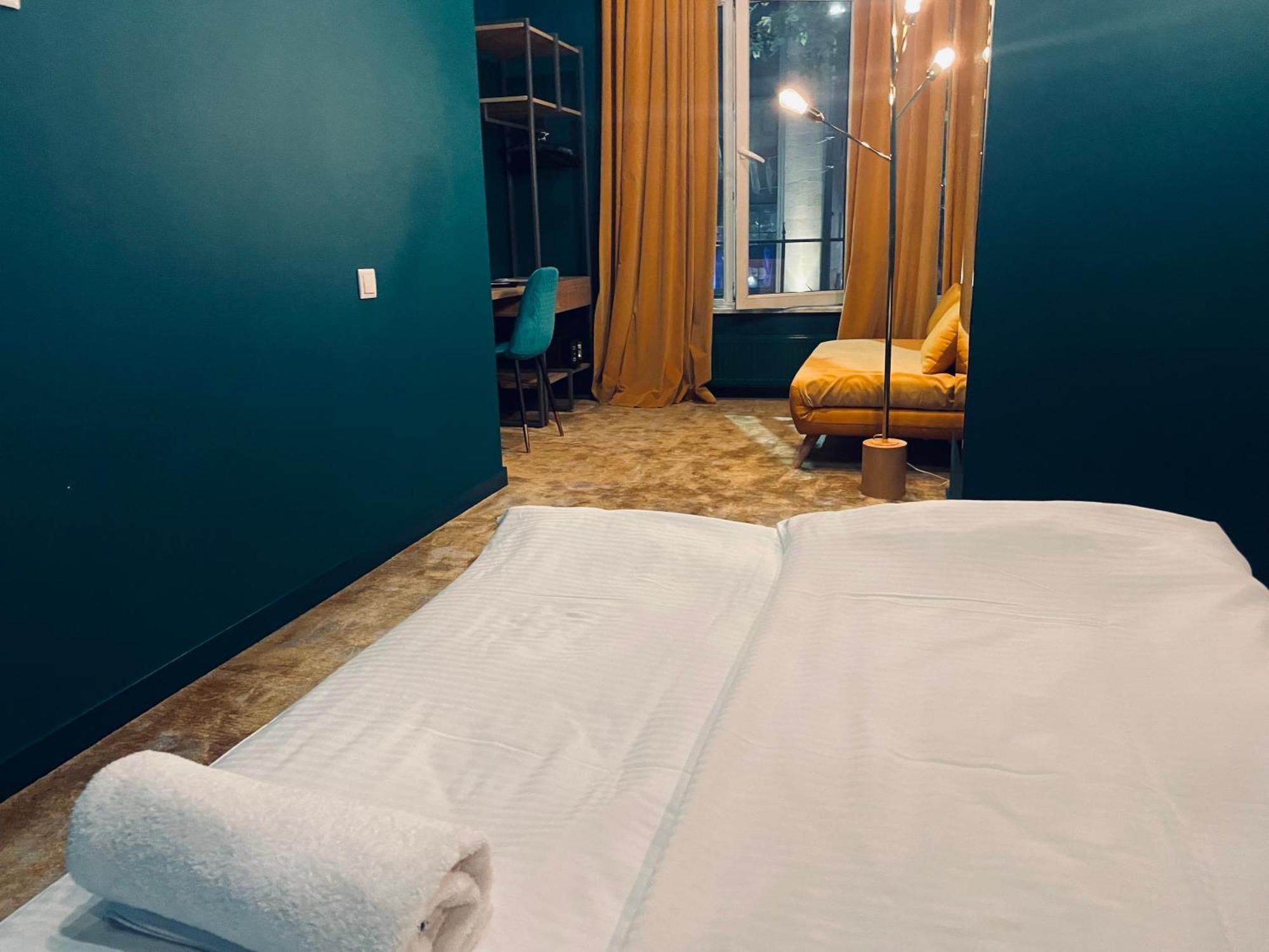 Freeze Inn Tbilisi Ngoại thất bức ảnh
