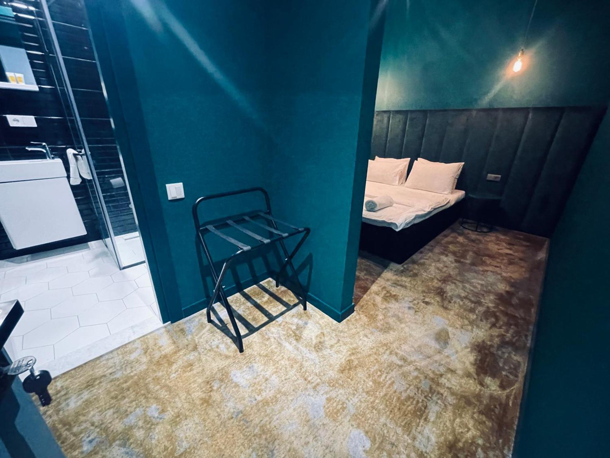 Freeze Inn Tbilisi Ngoại thất bức ảnh