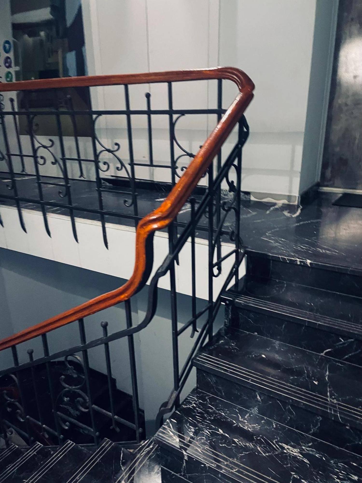 Freeze Inn Tbilisi Ngoại thất bức ảnh