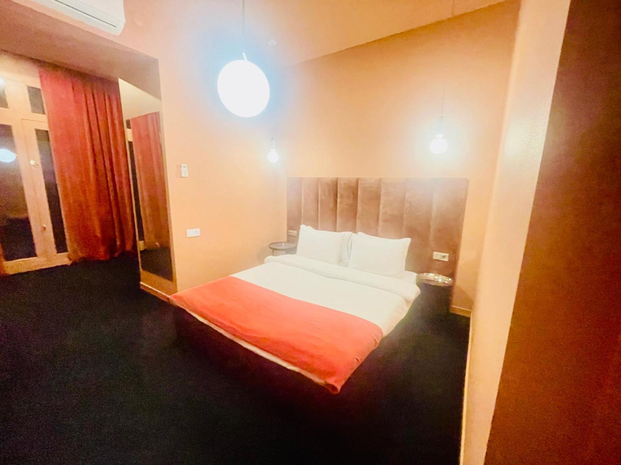 Freeze Inn Tbilisi Ngoại thất bức ảnh