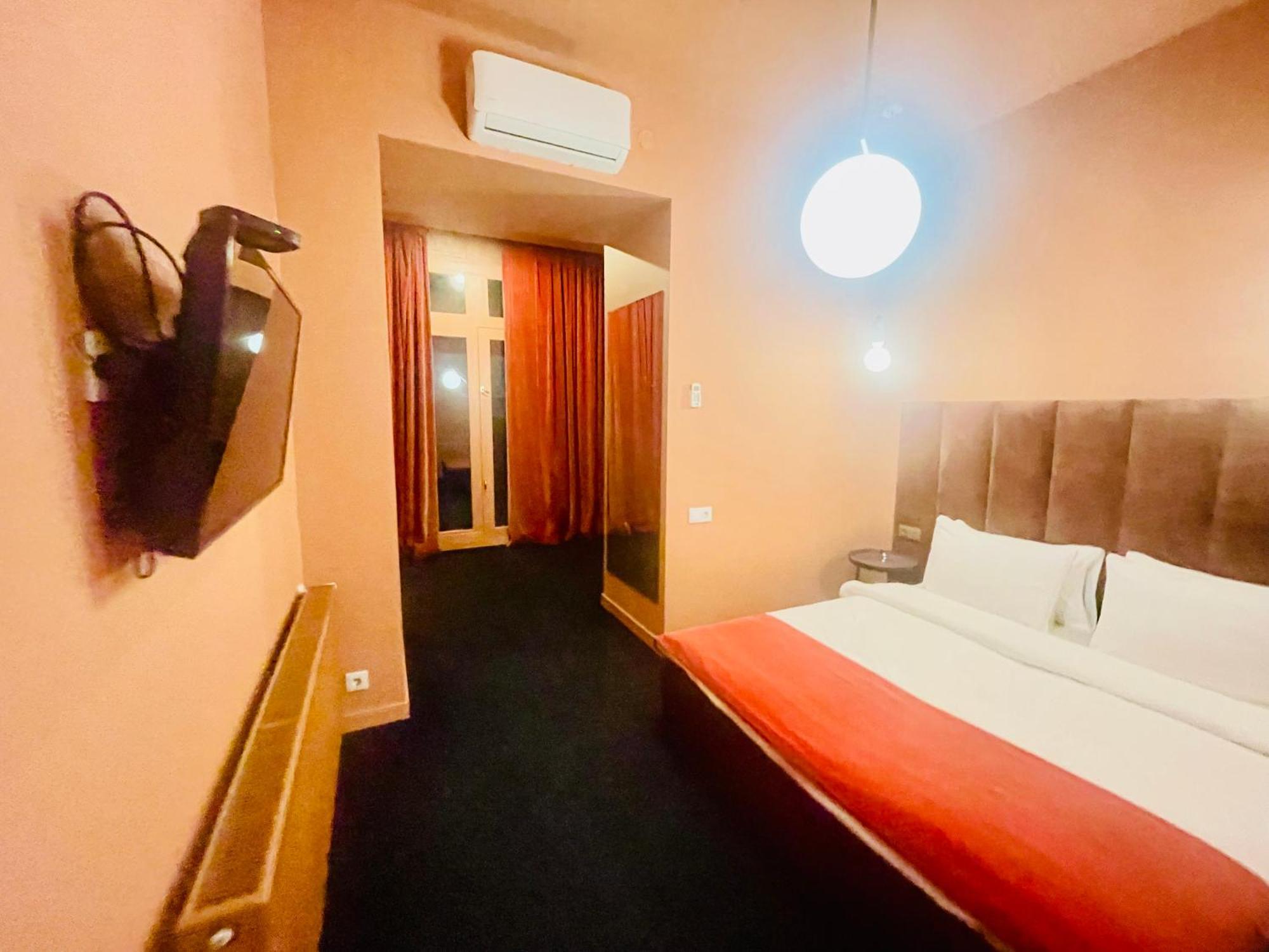 Freeze Inn Tbilisi Ngoại thất bức ảnh