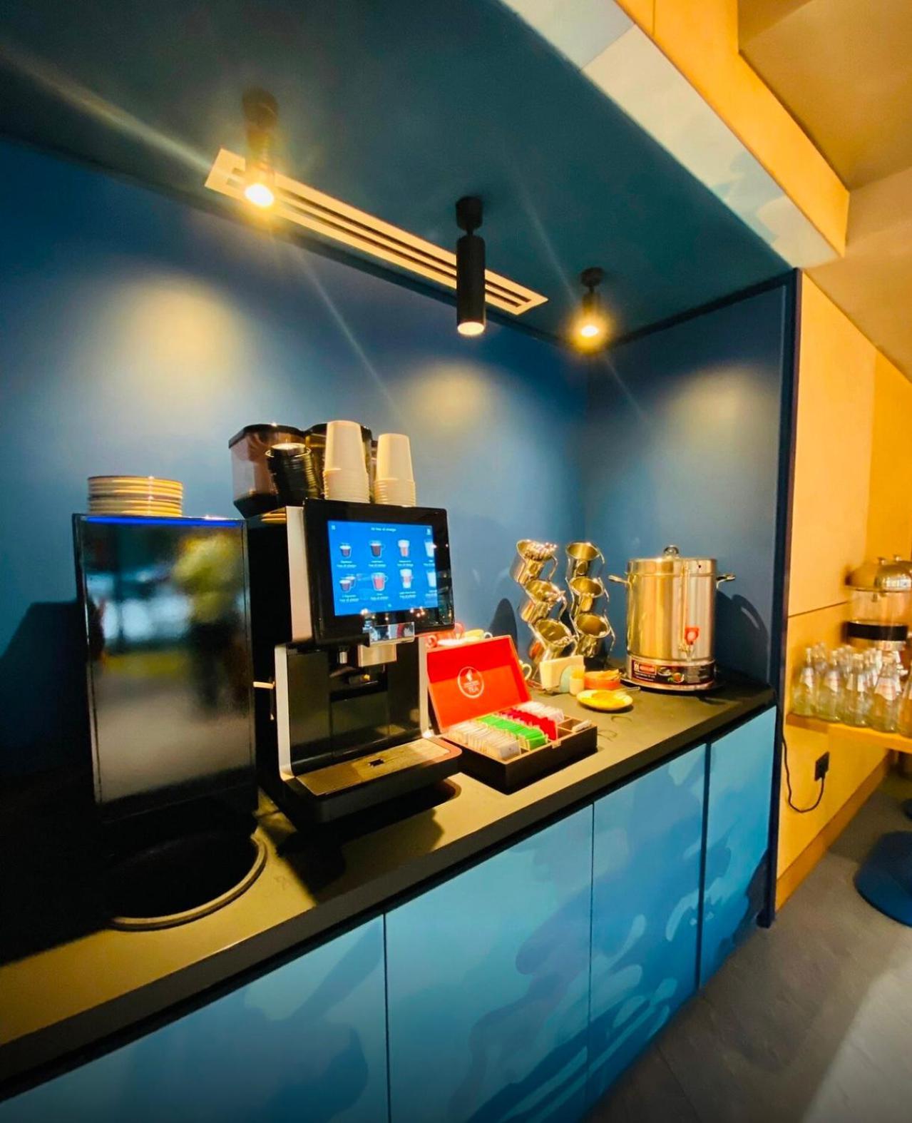Freeze Inn Tbilisi Ngoại thất bức ảnh